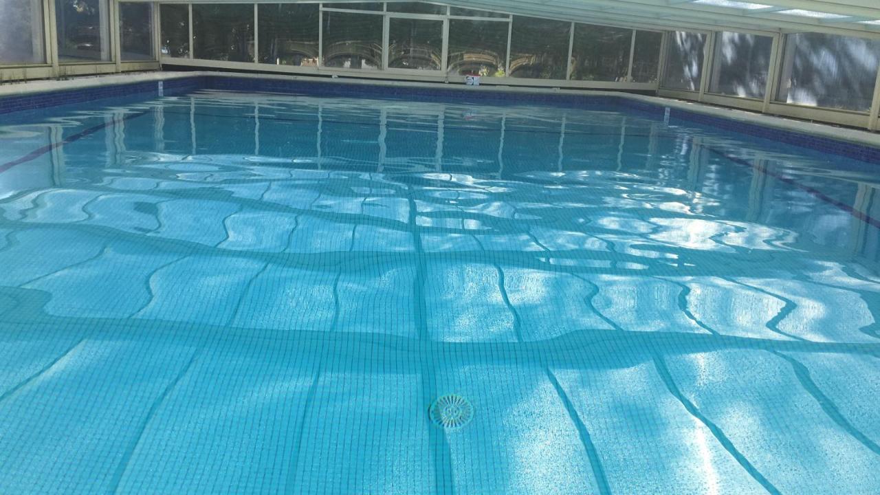 B&B Le Mas Julien piscine chauffée adult only Orange  Exterior foto